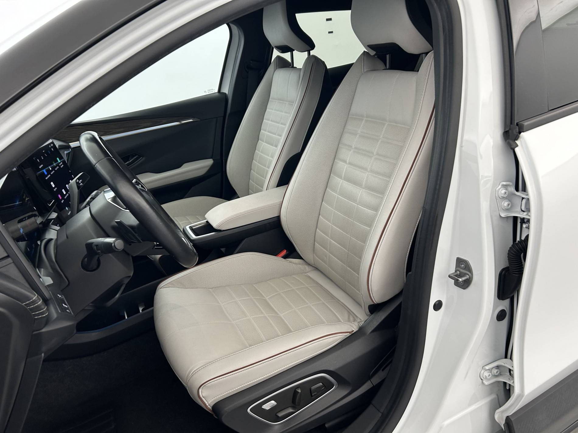 Vente en ligne Renault Megane E-Tech  EV60 220 ch super charge au prix de 20 490 €