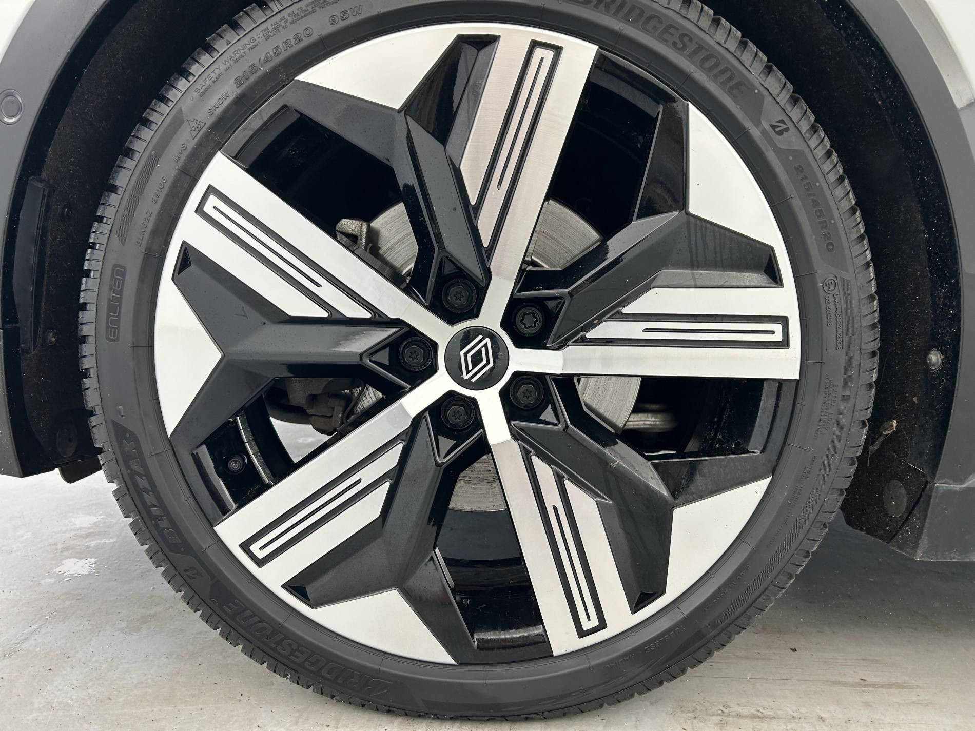 Vente en ligne Renault Megane E-Tech  EV60 220 ch super charge au prix de 20 490 €