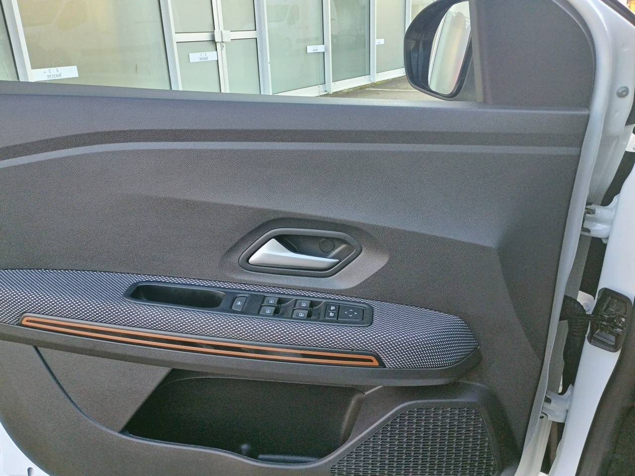 Vente en ligne Dacia Sandero  TCe 90 au prix de 16 490 €