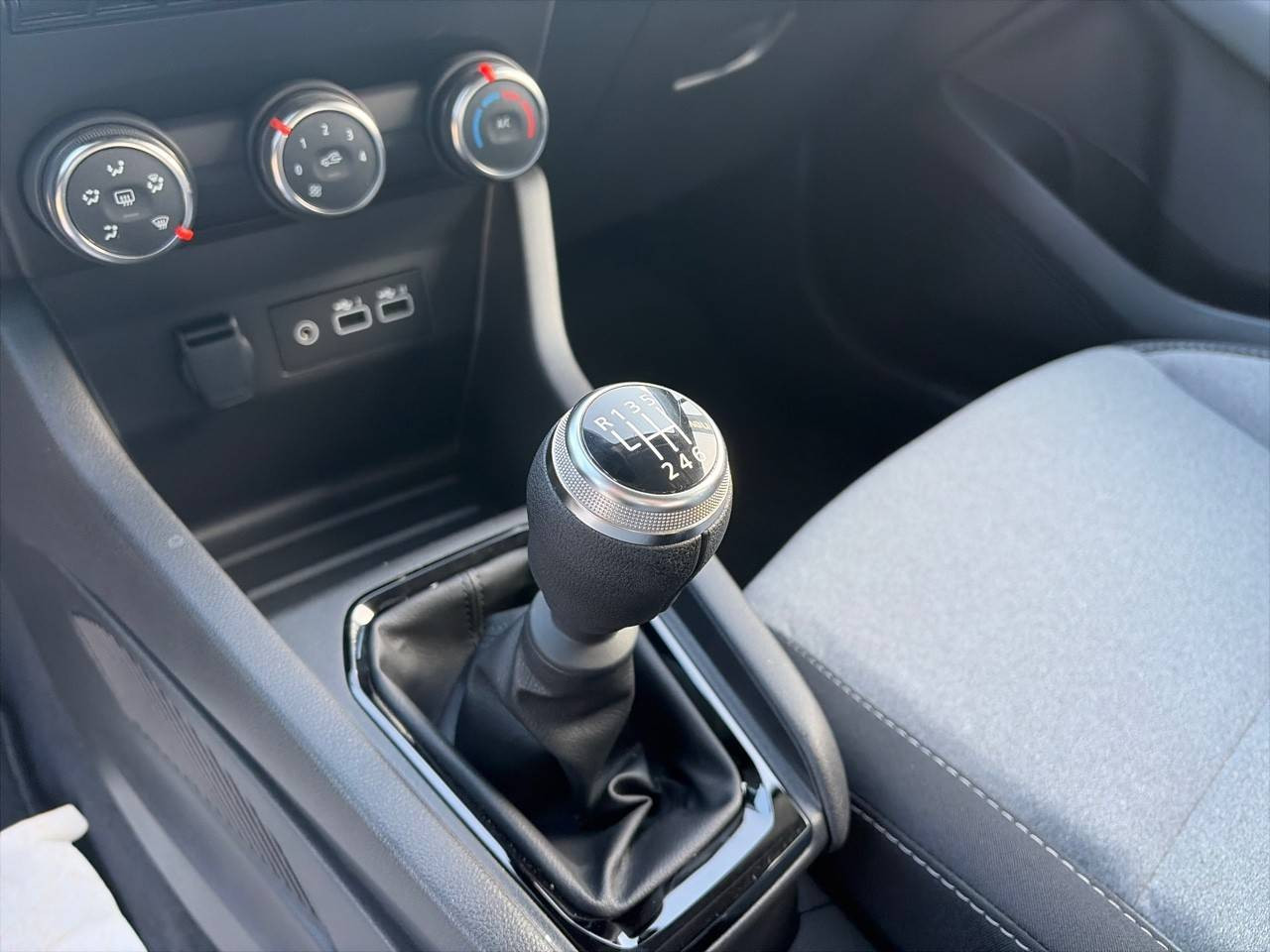 Vente en ligne Renault Clio 5 Clio TCe 90 au prix de 14 990 €