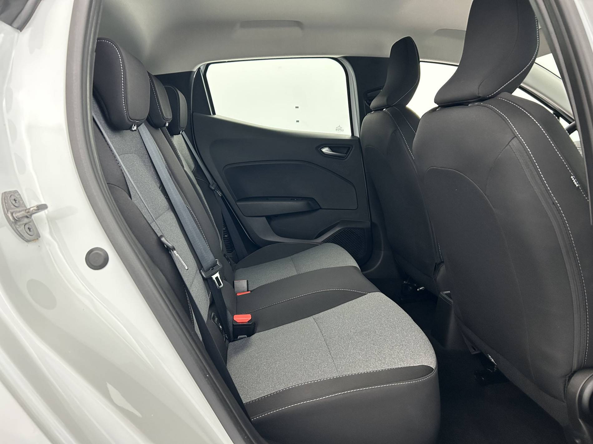 Vente en ligne Renault Clio 5 Clio E-Tech full hybrid 145 ch GSR2 au prix de 19 990 €