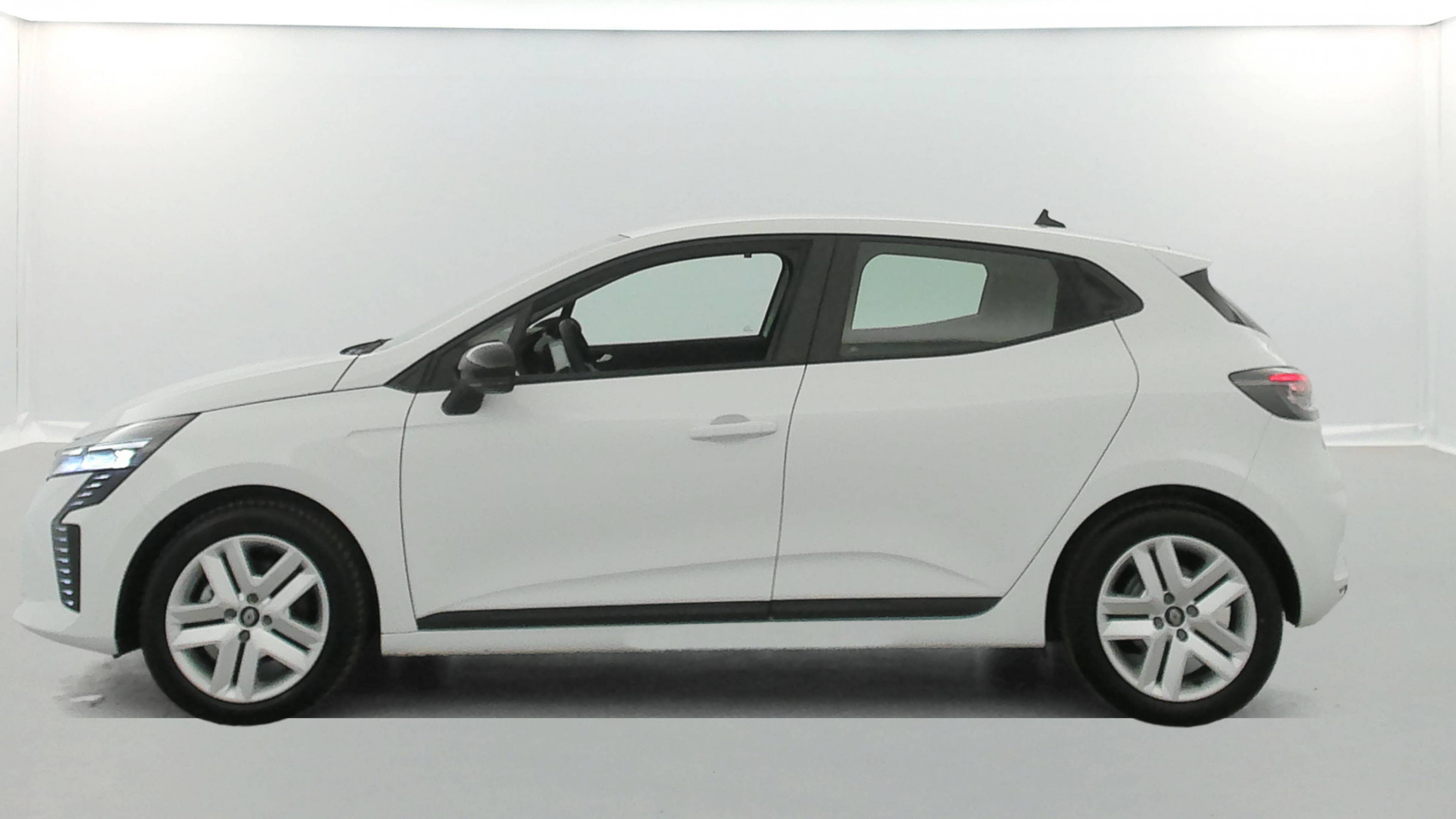 Vente en ligne Renault Clio 5 Clio E-Tech full hybrid 145 ch GSR2 au prix de 19 990 €