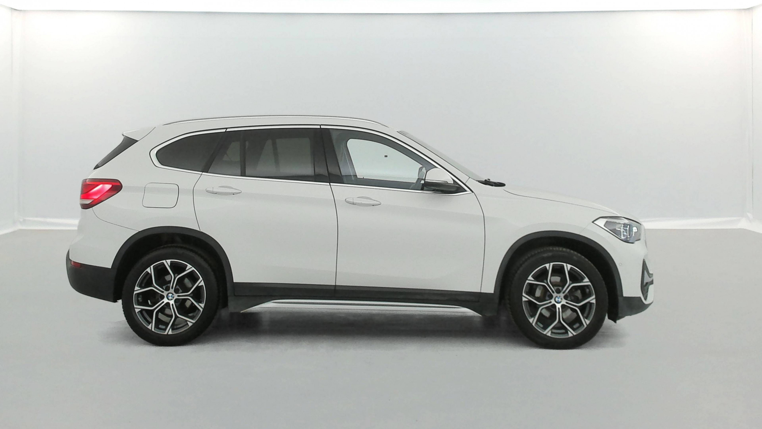 Vente en ligne Bmw X1 X1 sDrive 16d 116 ch DKG7 au prix de 22 490 €