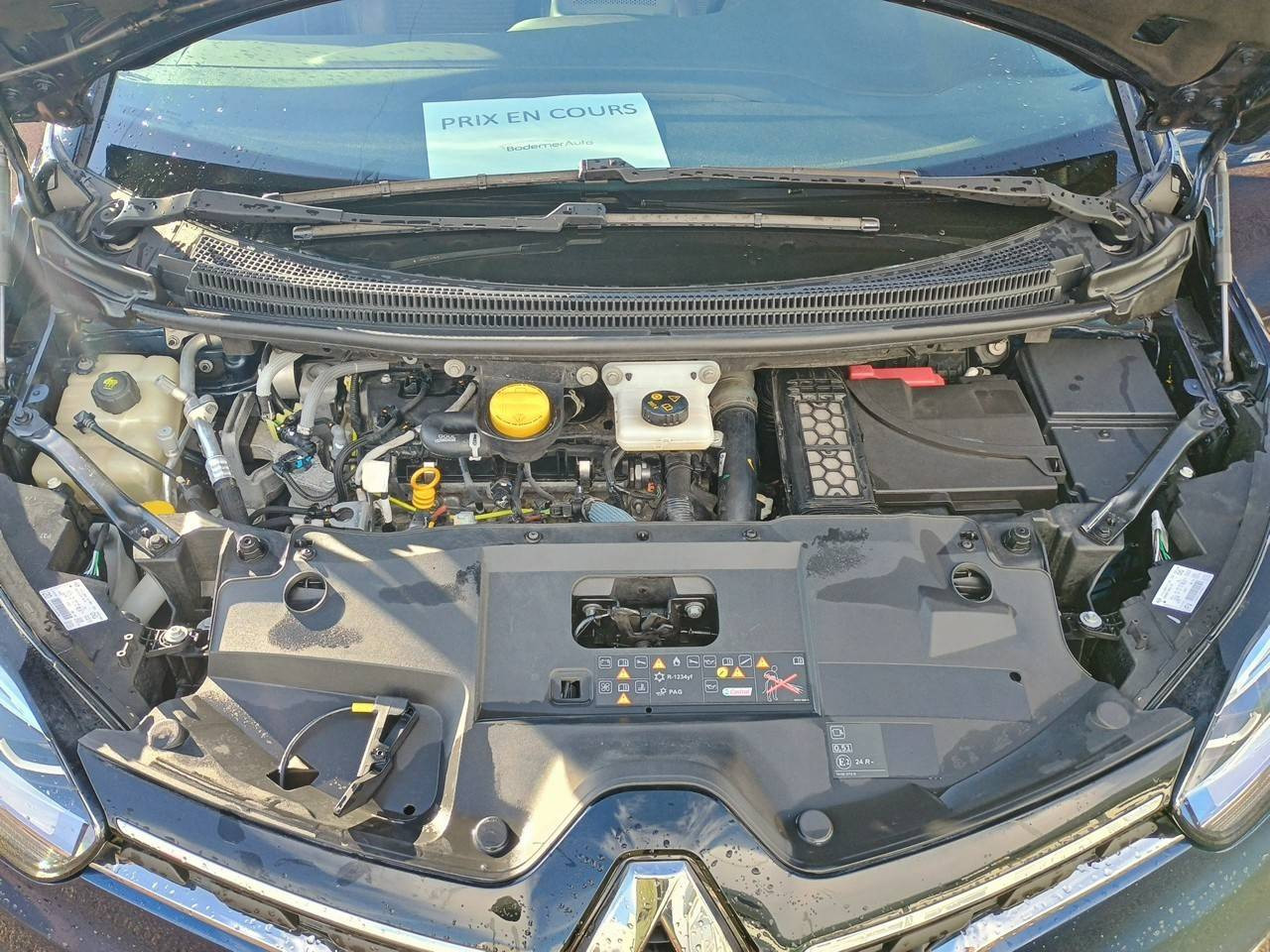 Vente en ligne Renault Scenic 4 Scenic Blue dCi 120 au prix de 15 990 €