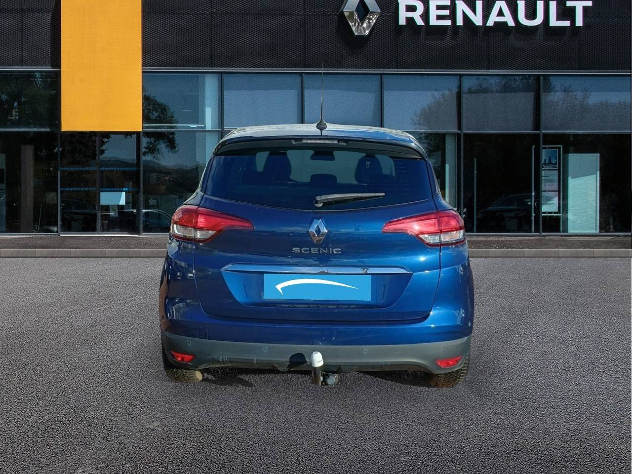 Vente en ligne Renault Scenic 4 Scenic Blue dCi 120 au prix de 15 990 €