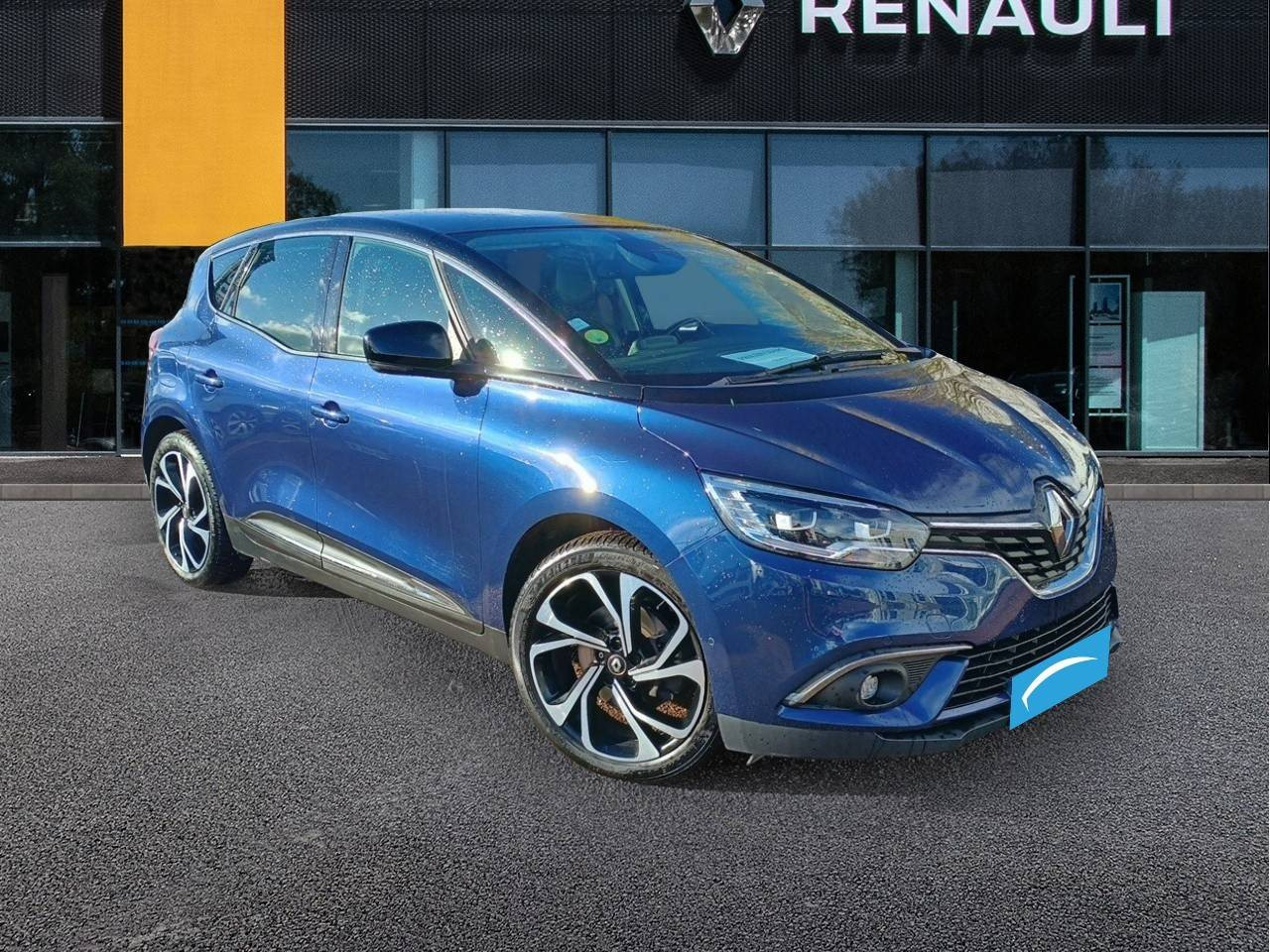 Vente en ligne Renault Scenic 4 Scenic Blue dCi 120 au prix de 15 990 €