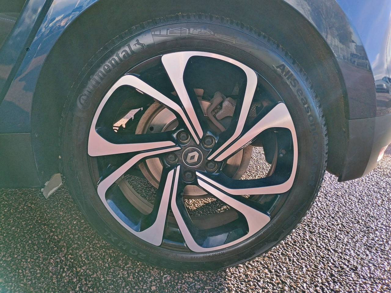 Vente en ligne Renault Scenic 4 Scenic Blue dCi 120 au prix de 15 990 €