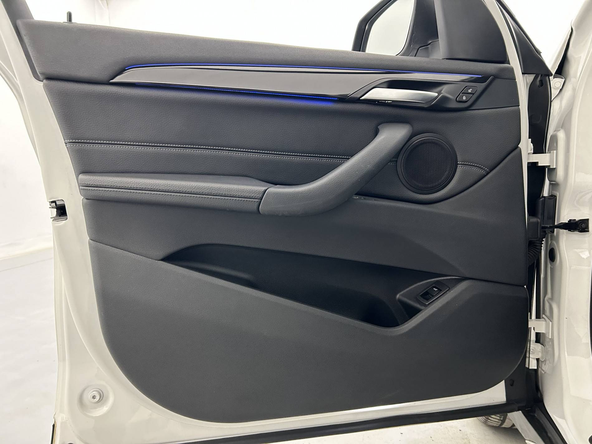 Vente en ligne Bmw X1 X1 sDrive 16d 116 ch DKG7 au prix de 22 490 €