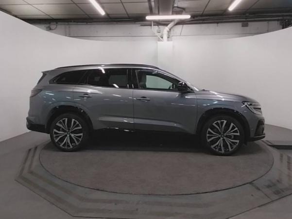 Vente en ligne Renault Nouveau Espace Espace E-Tech hybrid 200 au prix de 43 900 €