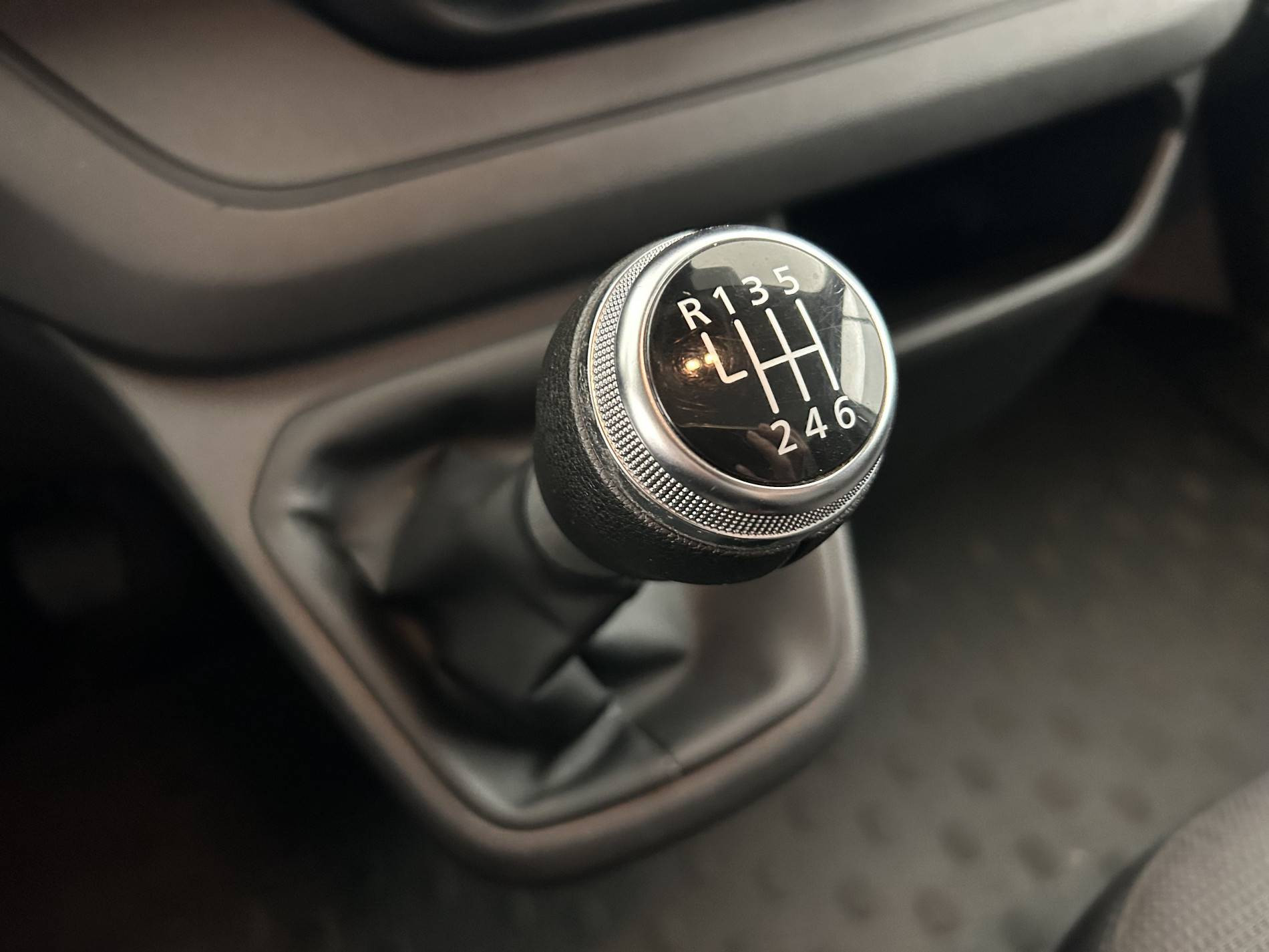 Vente en ligne Renault Trafic 3 Fourgon TRAFIC FGN L1H1 3000 KG BLUE DCI 130 au prix de 24 990 €