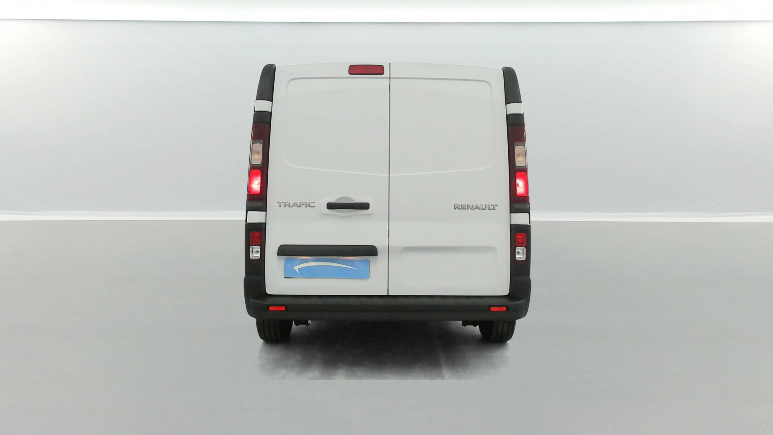 Vente en ligne Renault Trafic 3 Fourgon TRAFIC FGN L1H1 3000 KG BLUE DCI 130 au prix de 24 990 €