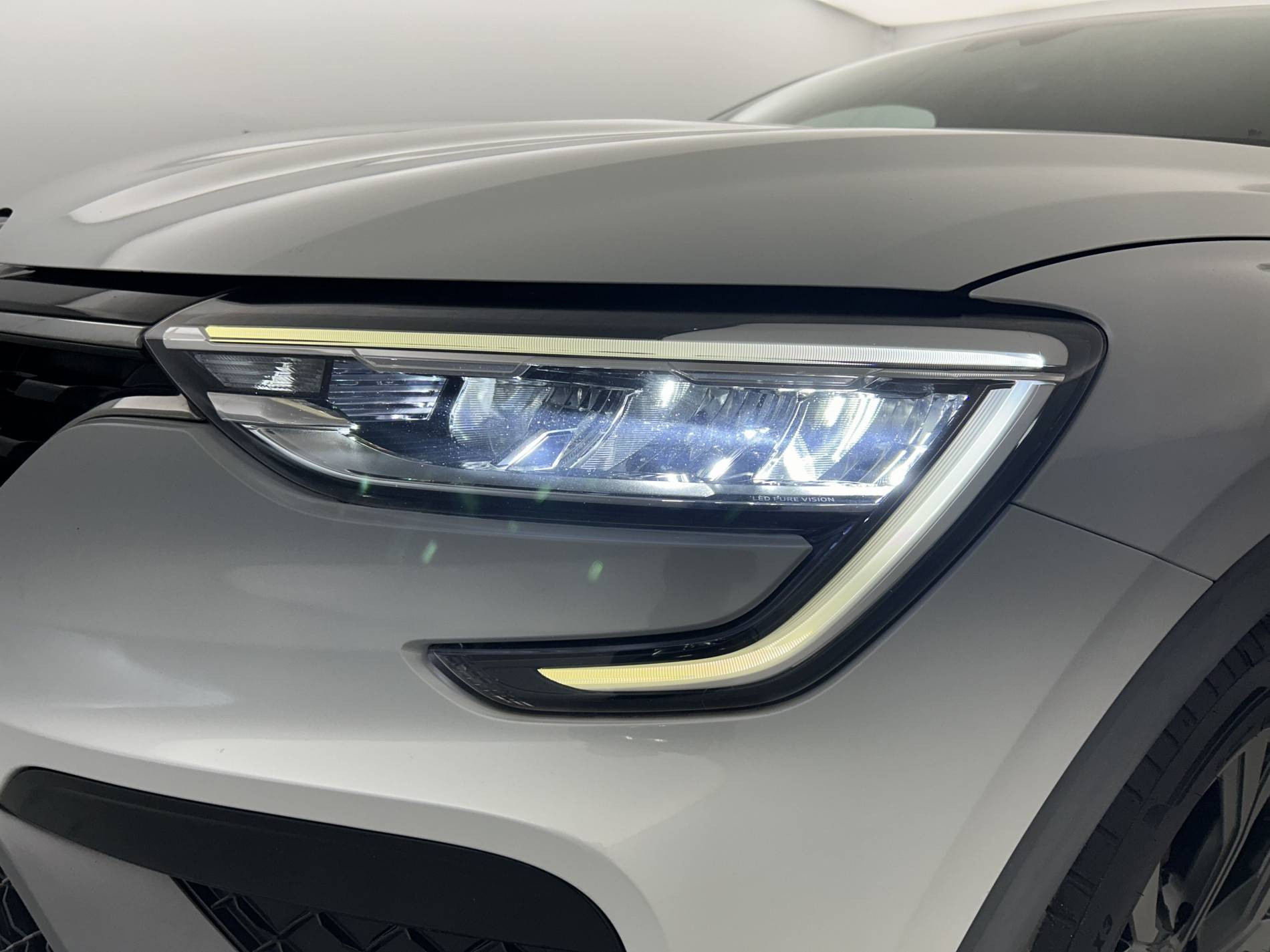 Vente en ligne Renault Arkana  E-Tech 145 - 21B au prix de 21 490 €