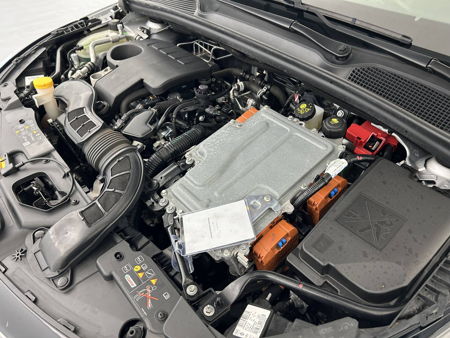 Vente en ligne Renault Clio 5 Clio E-Tech 140 - 21 au prix de 13 790 €