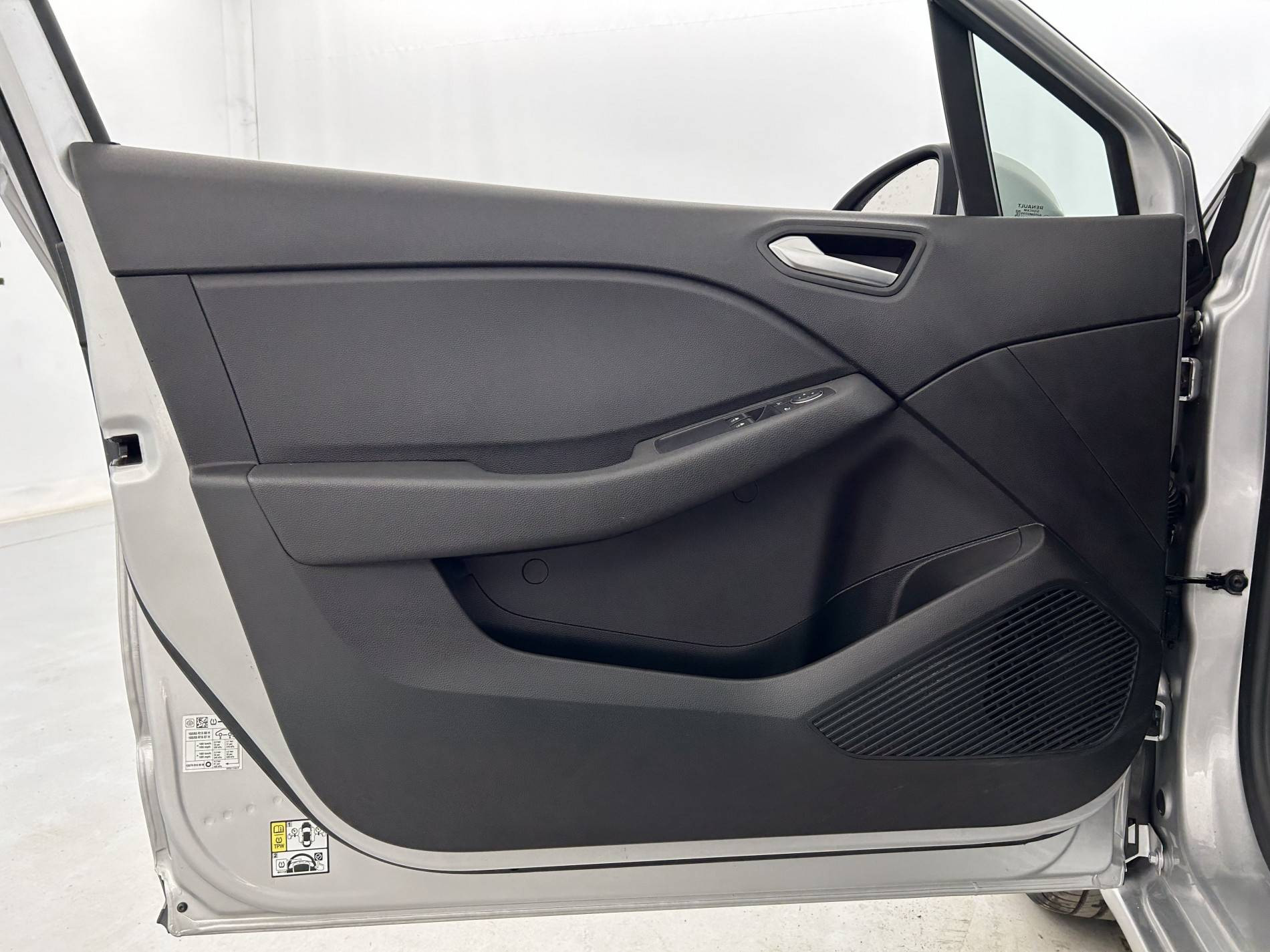 Vente en ligne Renault Clio 5 Clio E-Tech 140 - 21 au prix de 13 790 €