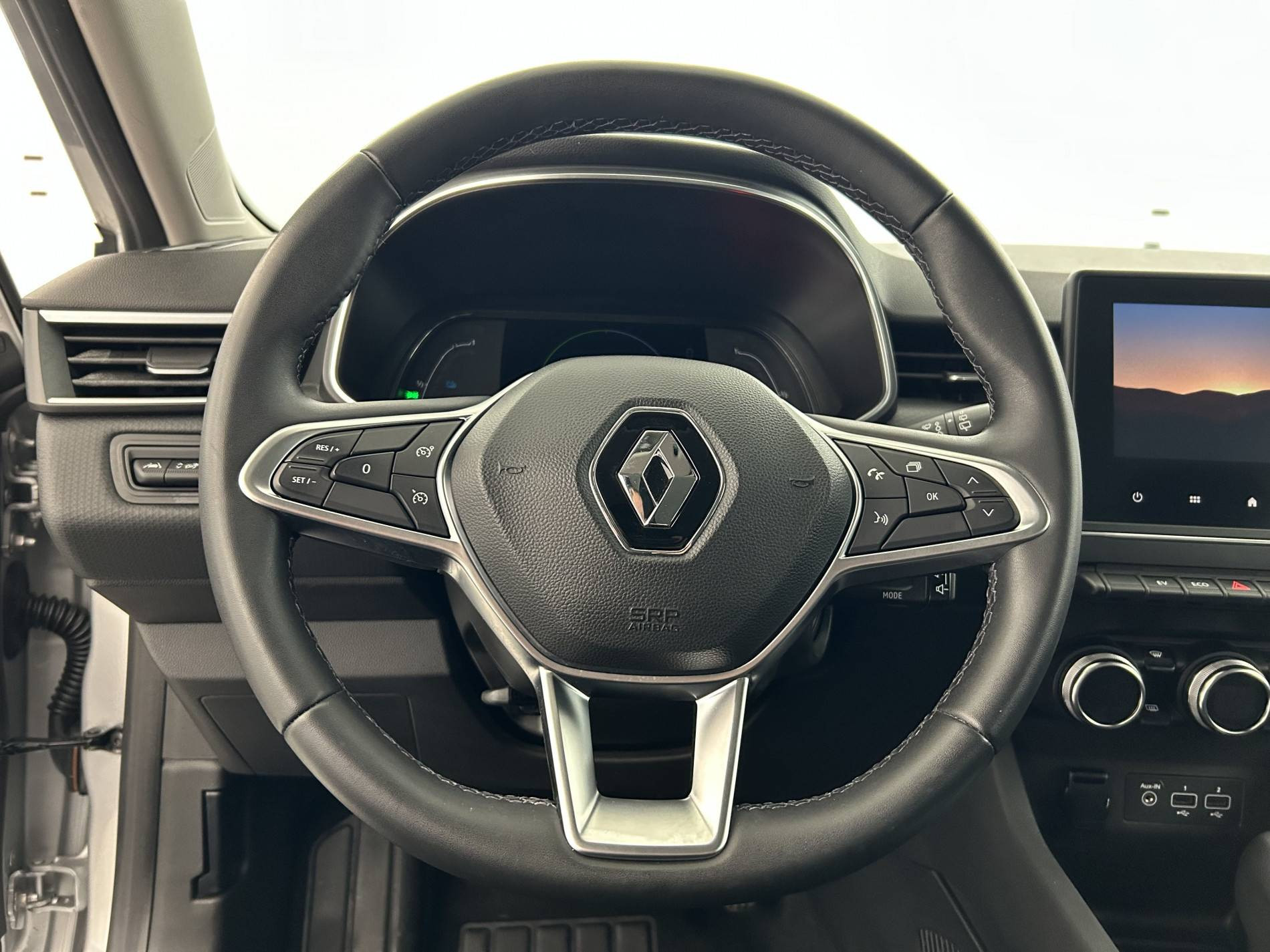 Vente en ligne Renault Clio 5 Clio E-Tech 140 - 21 au prix de 13 790 €