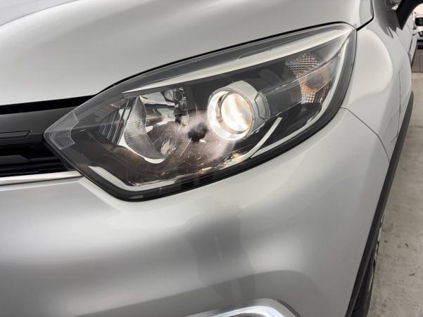 Vente en ligne Renault Captur Captur TCe 90 E6C au prix de 12 990 €