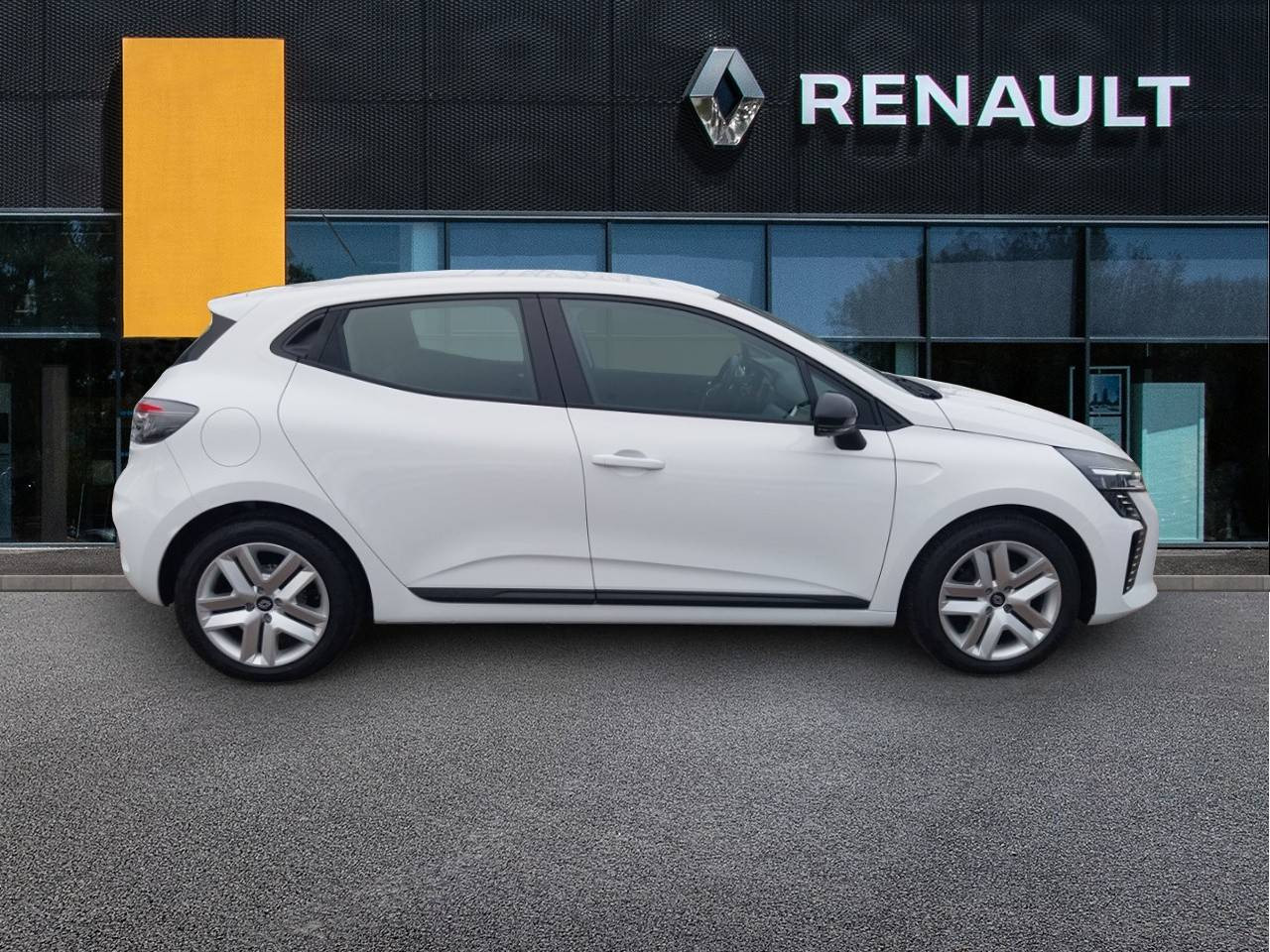 Vente en ligne Renault Clio 5 Clio SCe 65 ch GSR2 au prix de 15 490 €