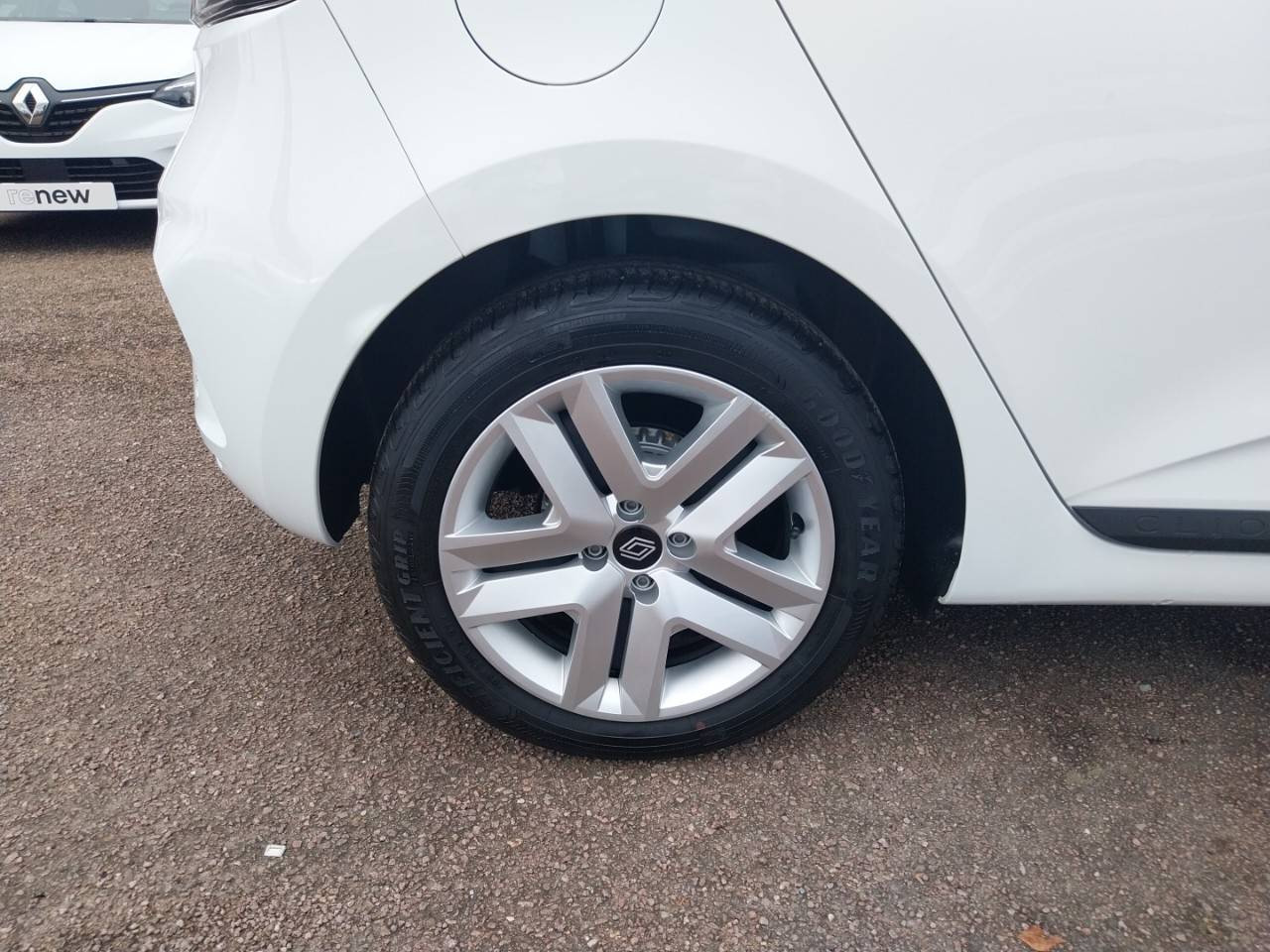 Vente en ligne Renault Clio 5 Clio SCe 65 ch GSR2 au prix de 15 490 €