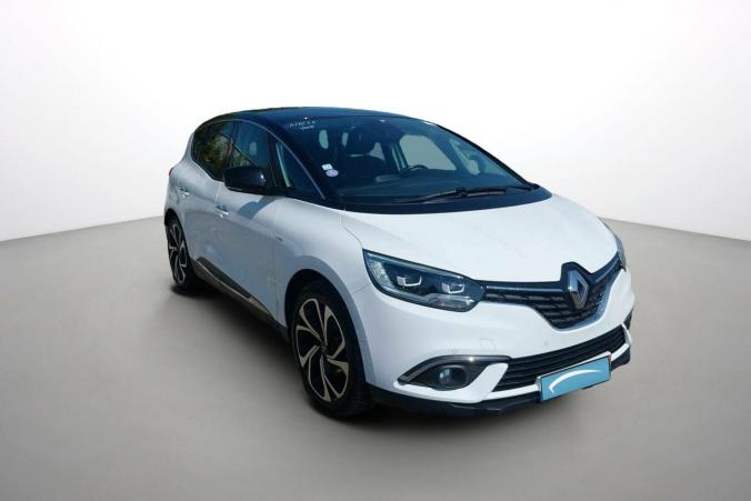Vente en ligne Renault Scenic 4 Scenic TCe 140 FAP EDC au prix de 17 990 €