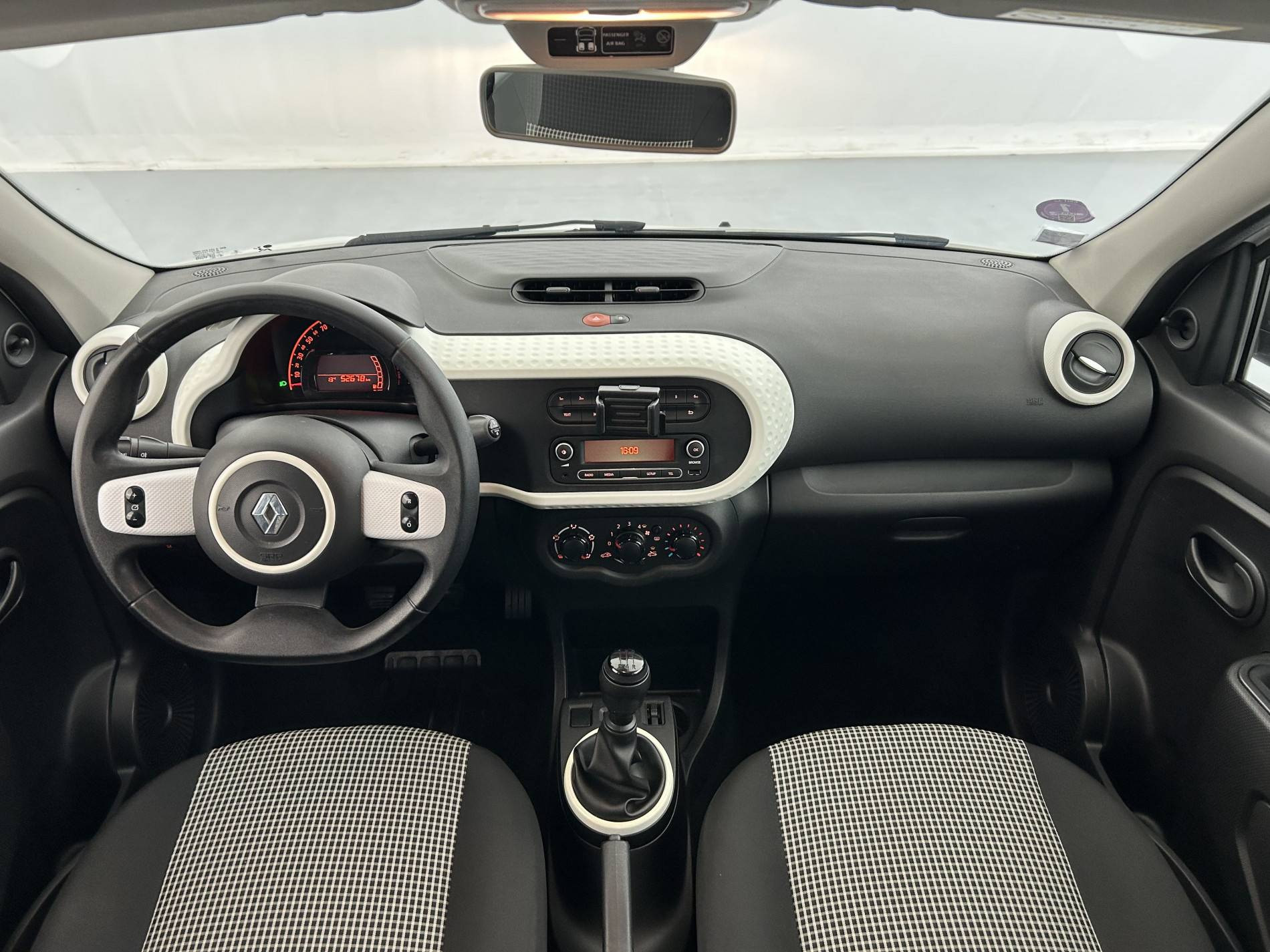 Vente en ligne Renault Twingo 3  SCe 65 - 20 au prix de 9 590 €