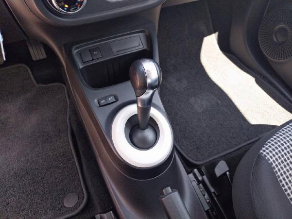 Vente en ligne Renault Twingo Electrique Twingo III E-Tech au prix de 12 490 €