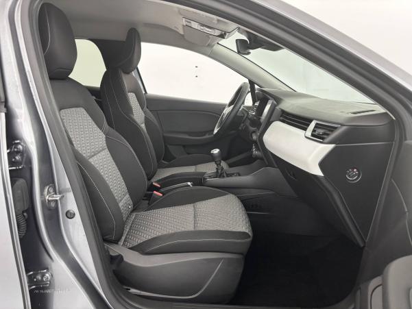 Vente en ligne Renault Clio 5 Clio TCe 90 au prix de 16 990 €
