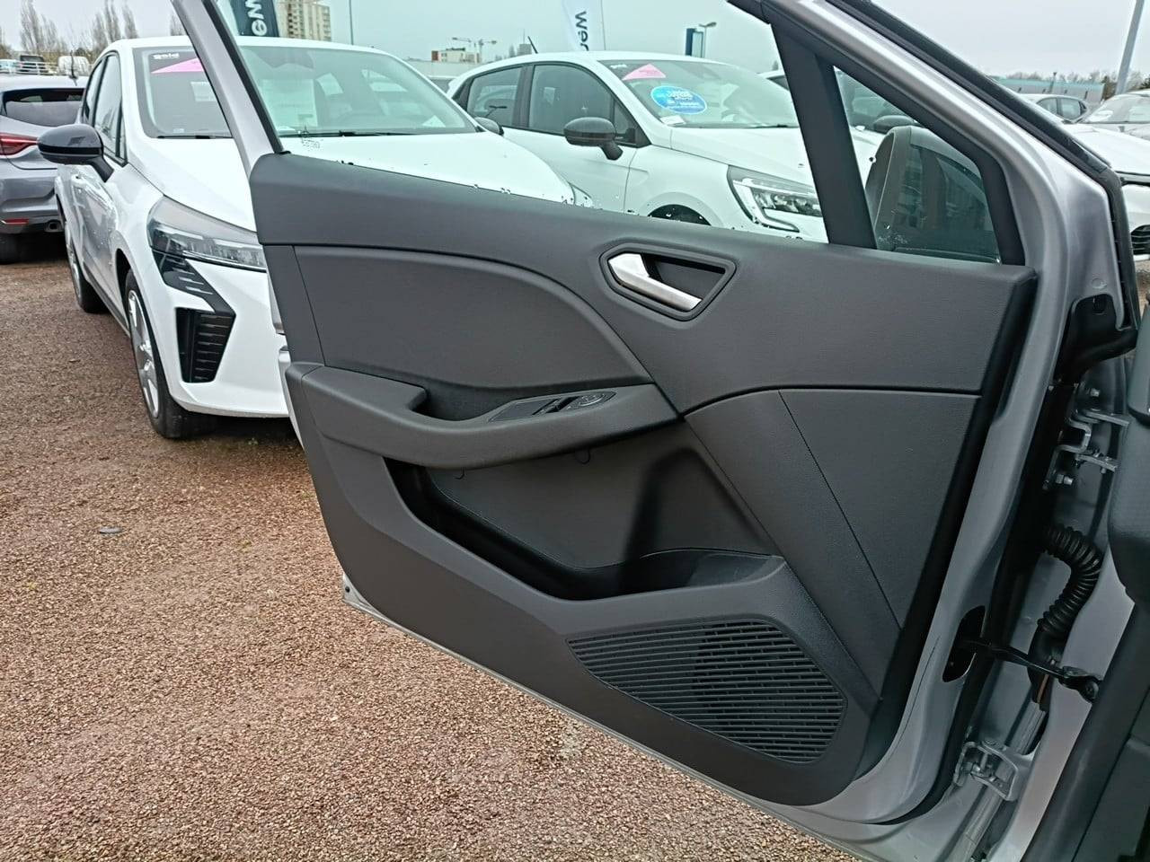 Vente en ligne Renault Clio 5 Clio TCe 90 au prix de 14 490 €