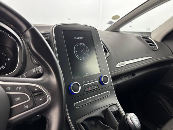 Vente en ligne Renault Scenic 4 Scenic dCi 110 Energy au prix de 13 590 €