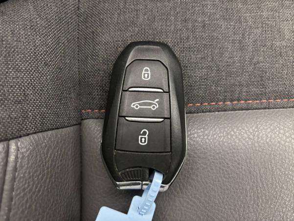 Vente en ligne Citroën C5 Aircross  BlueHDi 130 S&S BVM6 au prix de 16 990 €