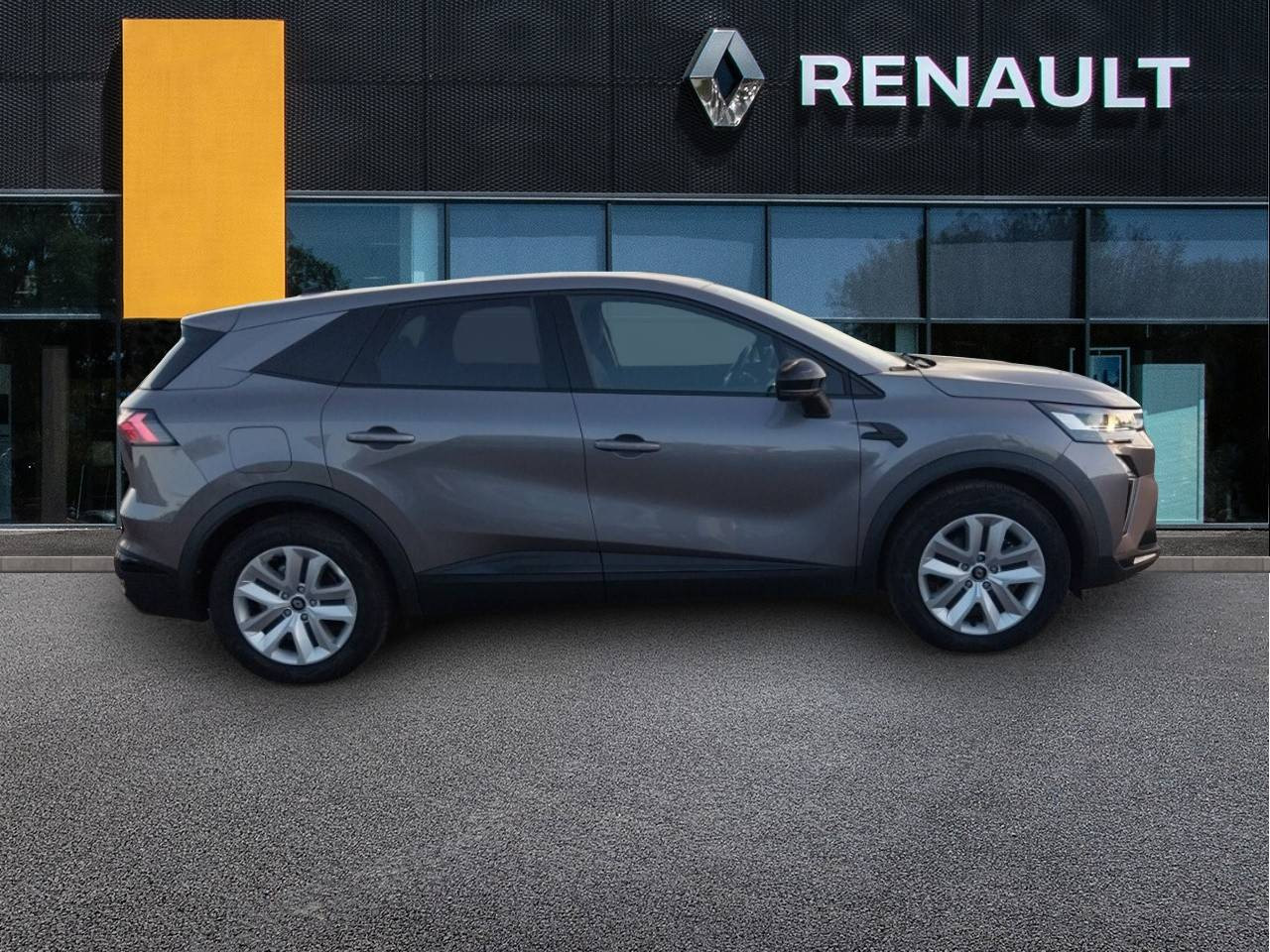 Vente en ligne Renault Symbioz  E-Tech full hybrid 145 au prix de 26 590 €