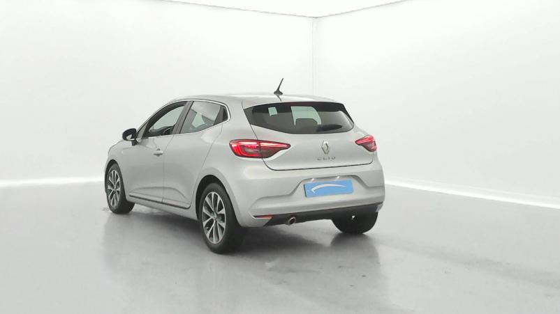 Vente en ligne Renault Clio 5 Clio TCe 90 - 21 au prix de 14 500 €