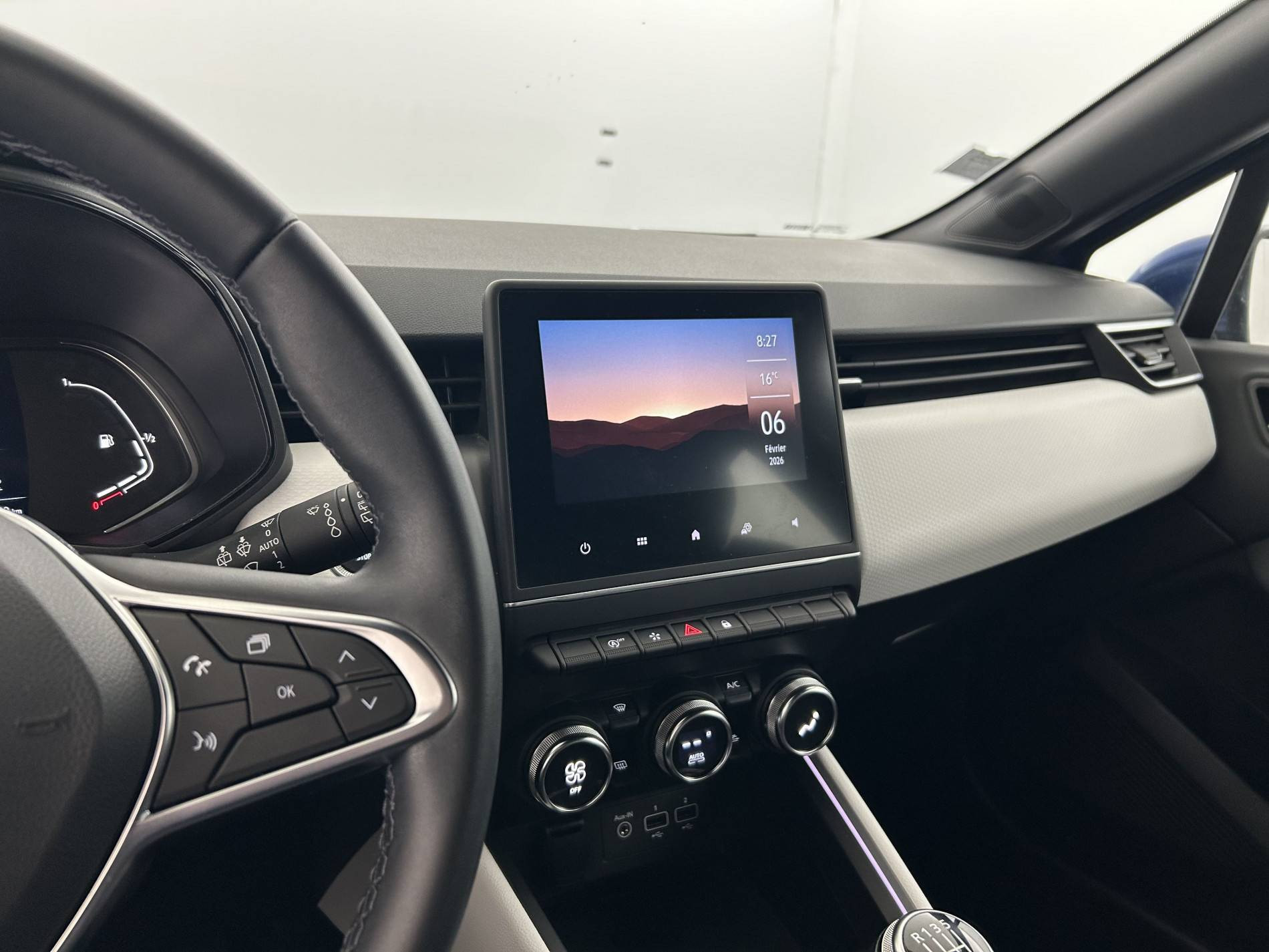 Vente en ligne Renault Clio 5 Clio TCe 90 - 21N au prix de 13 990 €