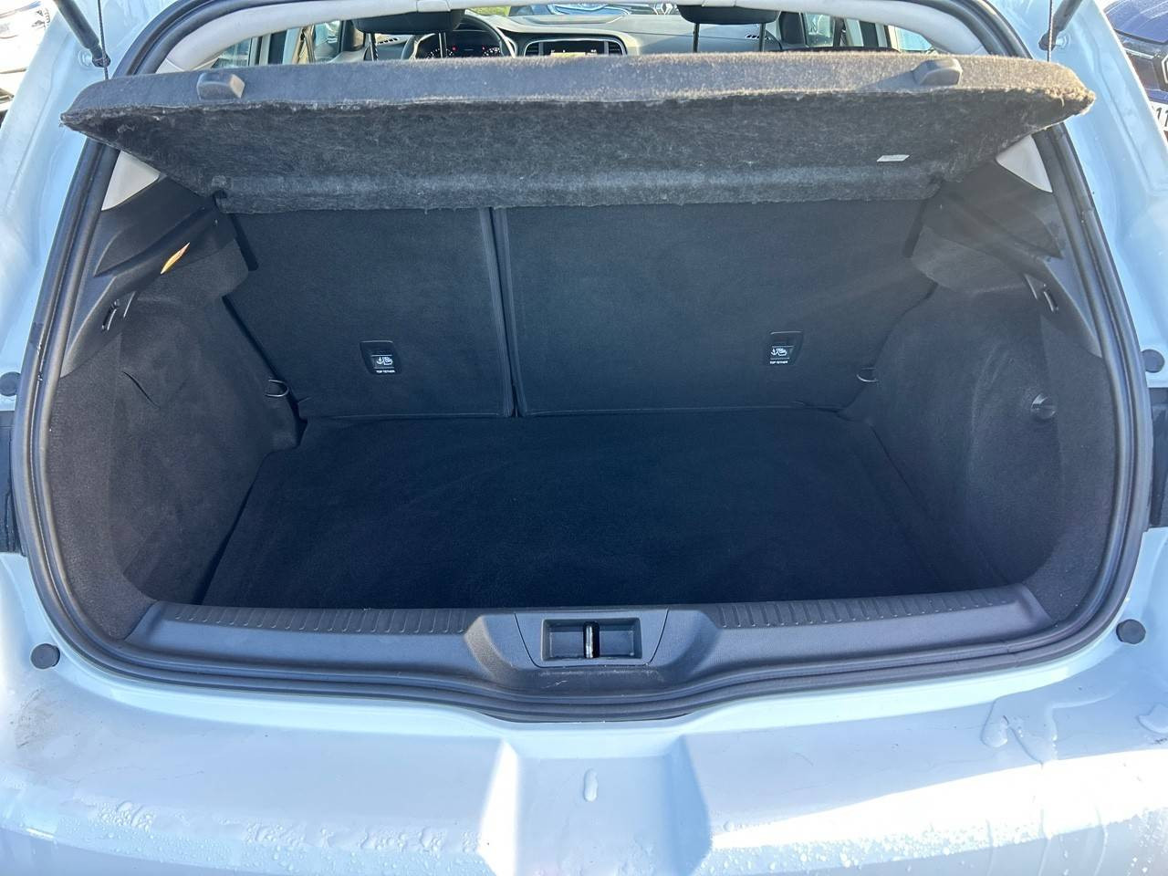 Vente en ligne Renault Megane 4  Blue dCi 115 au prix de 16 990 €