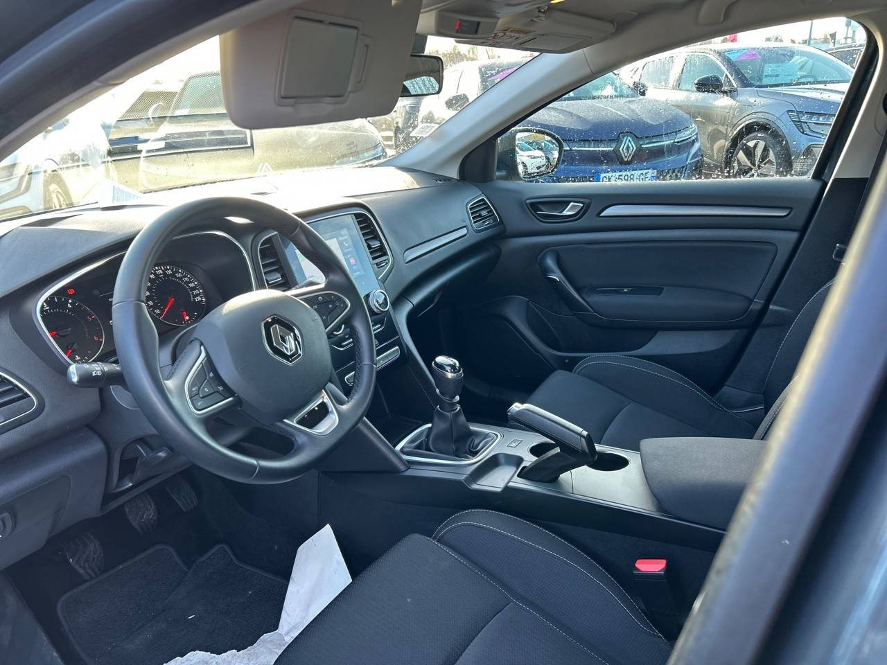 Vente en ligne Renault Megane 4 Mégane IV Berline Blue dCi 115 - 21N au prix de 15 990 €