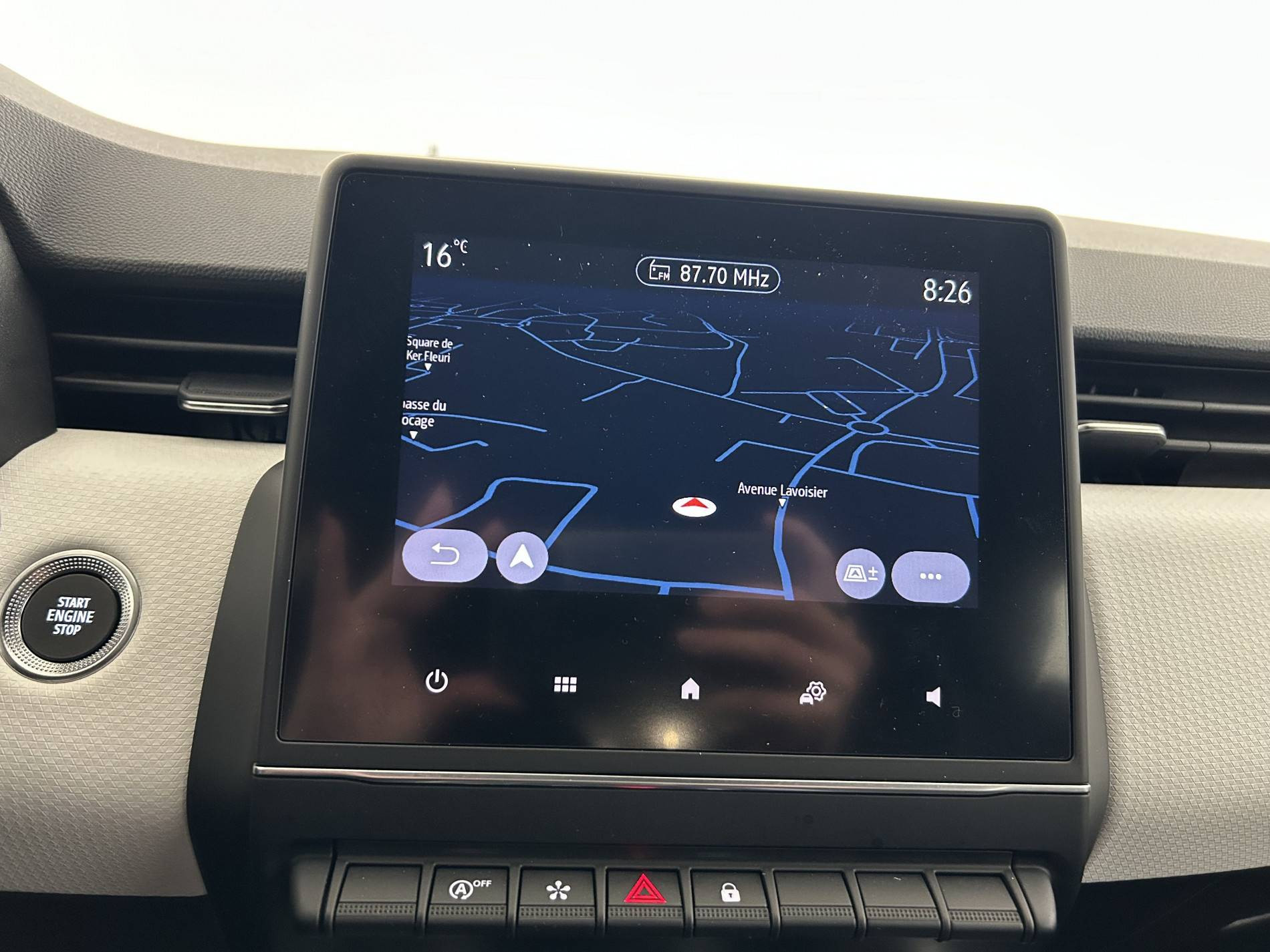 Vente en ligne Renault Clio 5 Clio TCe 90 - 21N au prix de 13 990 €