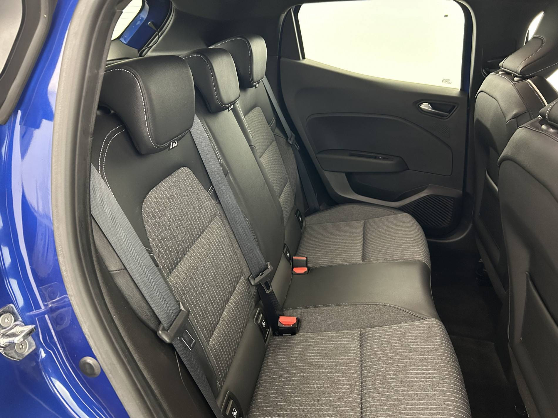 Vente en ligne Renault Clio 5 Clio TCe 90 - 21N au prix de 13 990 €