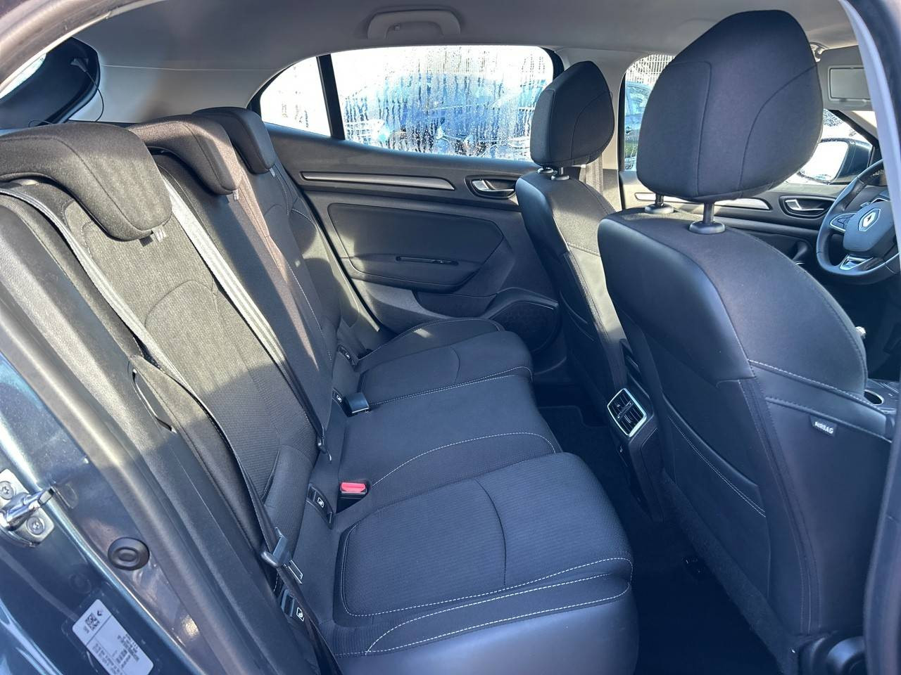 Vente en ligne Renault Megane 4 Mégane IV Berline Blue dCi 115 - 21N au prix de 15 990 €