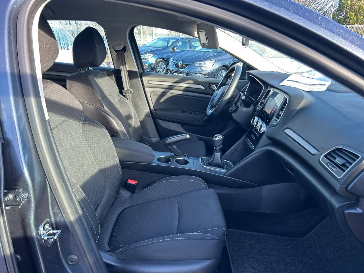 Vente en ligne Renault Megane 4 Mégane IV Berline Blue dCi 115 - 21N au prix de 15 990 €