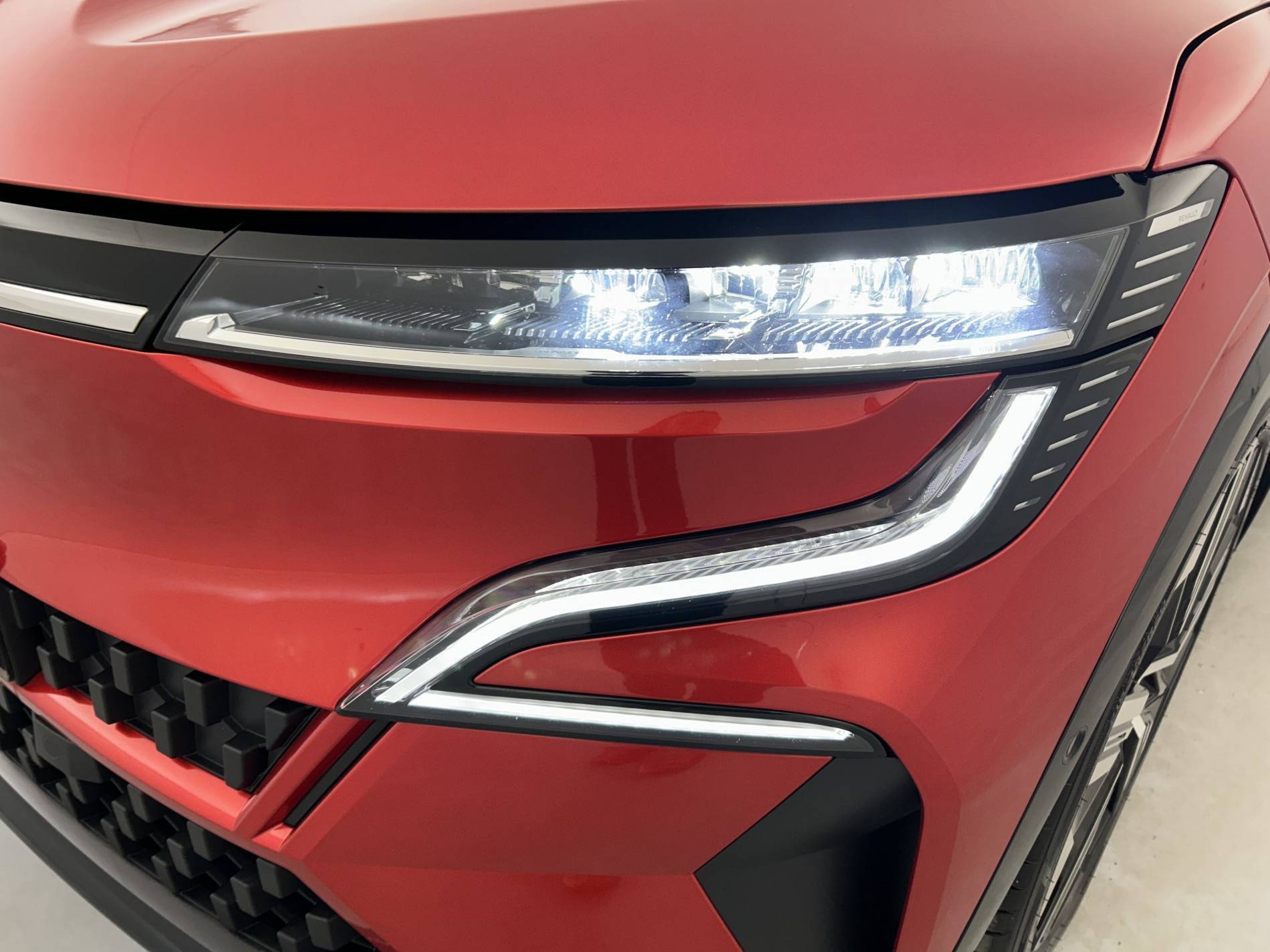 Vente en ligne Renault Megane E-Tech  EV60 220 ch super charge au prix de 24 590 €