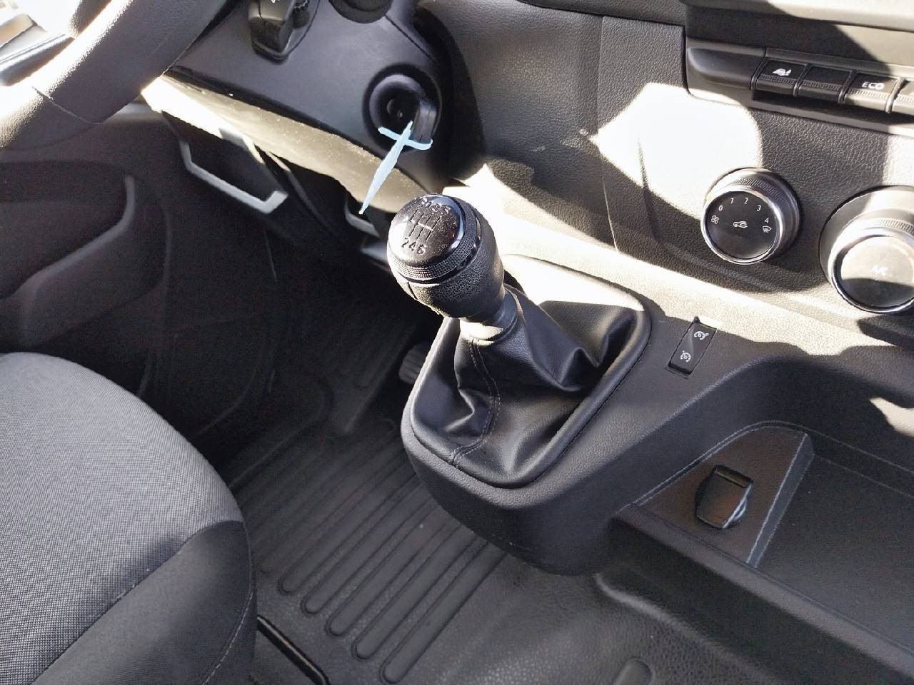 Vente en ligne Renault Master Fourgon MASTER FGN TRAC F3500 L2H2 BLUE DCI 135 au prix de 27 990 €