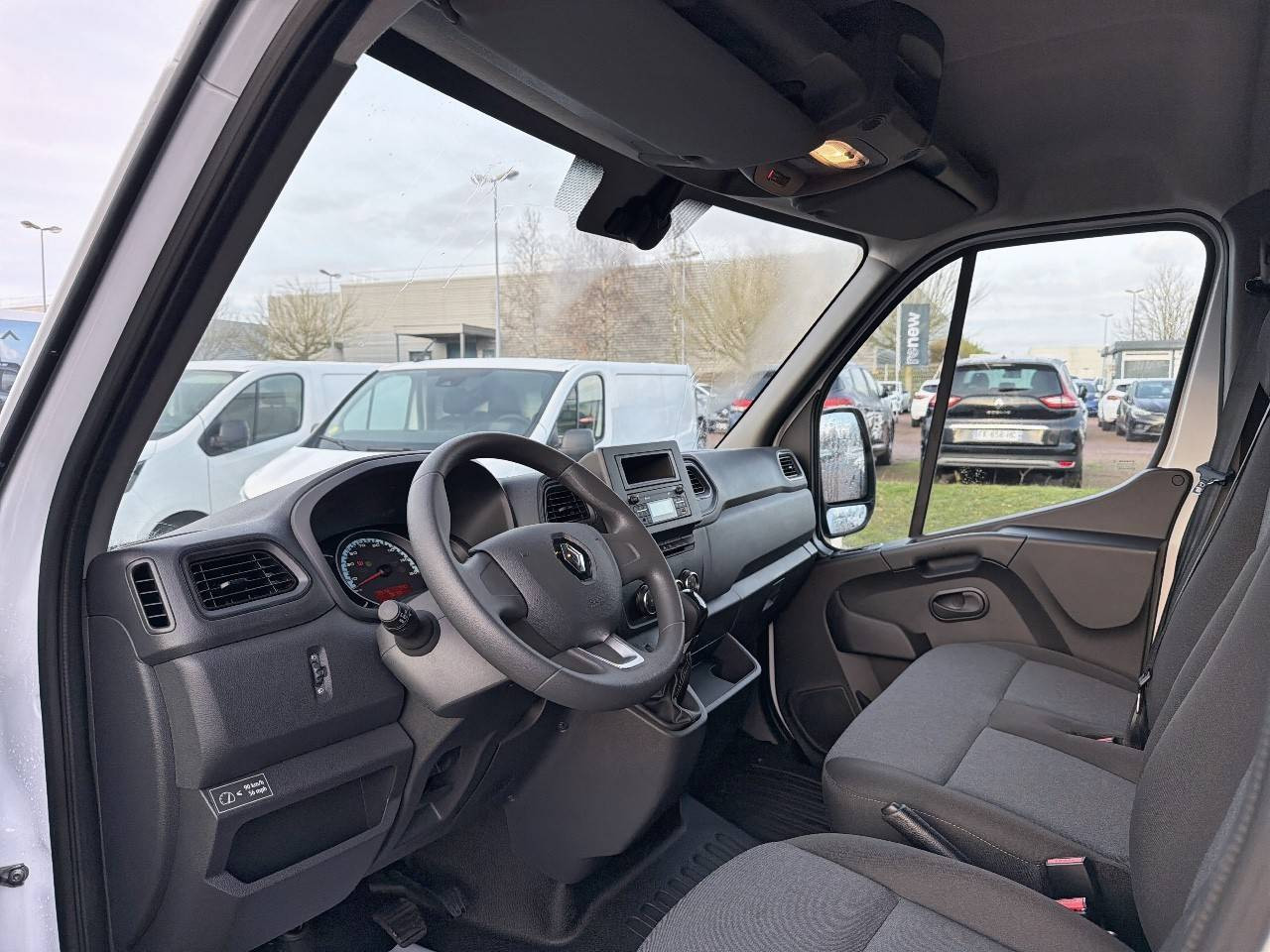 Vente en ligne Renault Master E-Tech MASTER ELECTRIQUE FGN L2H2 F3500 EV52 au prix de 34 590 €