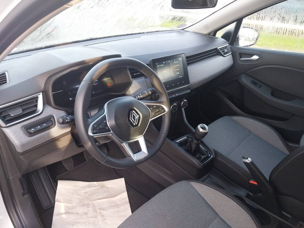 Vente en ligne Renault Clio 5 Clio SCe 65 au prix de 14 990 €