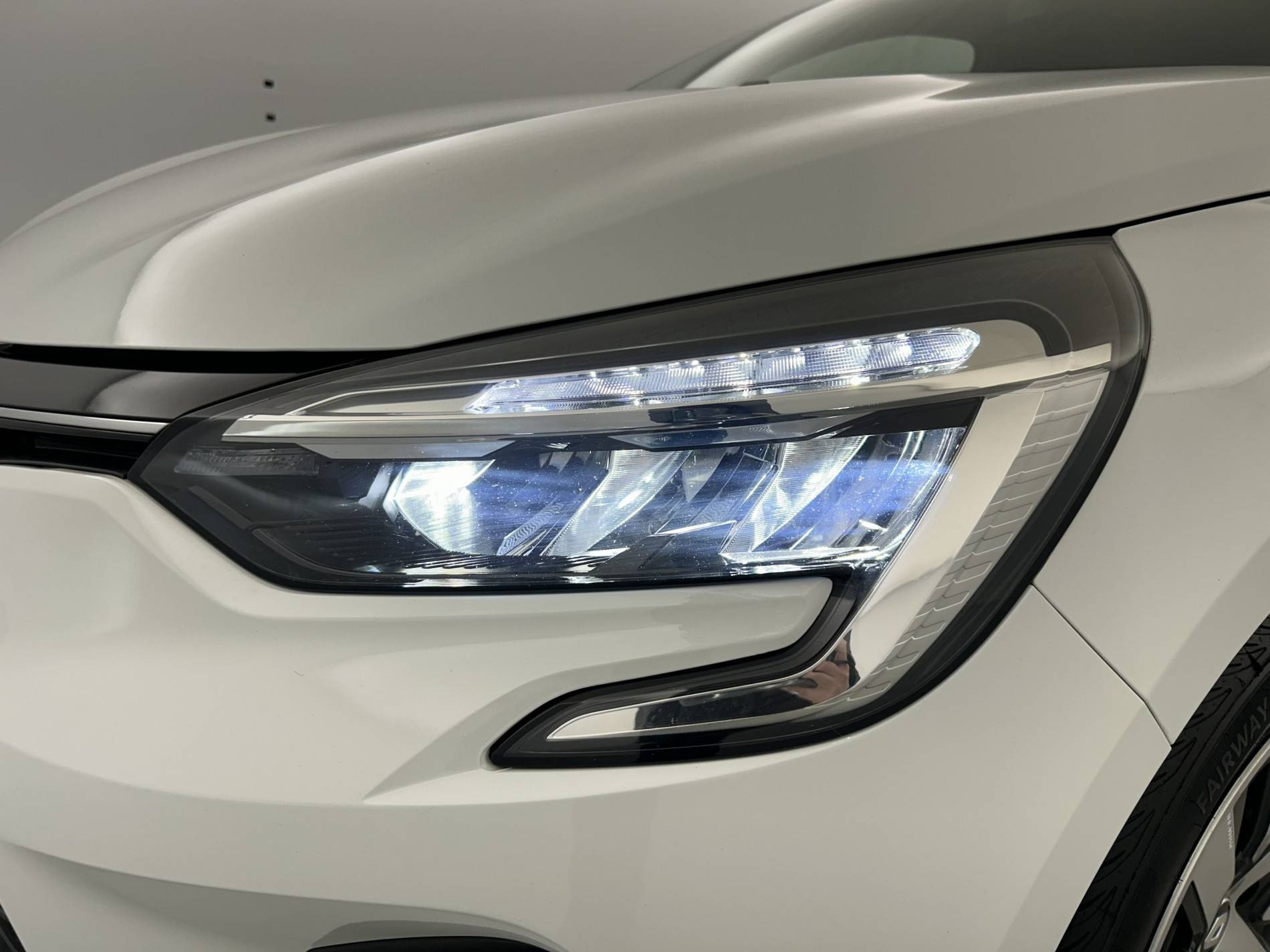 Vente en ligne Renault Clio 5 Clio TCe 90 au prix de 14 590 €