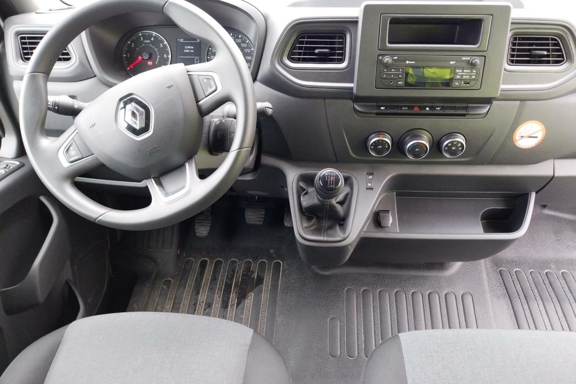 Vente en ligne Renault Master Fourgon MASTER FGN TRAC F3500 L2H2 BLUE DCI 135 au prix de 29 990 €