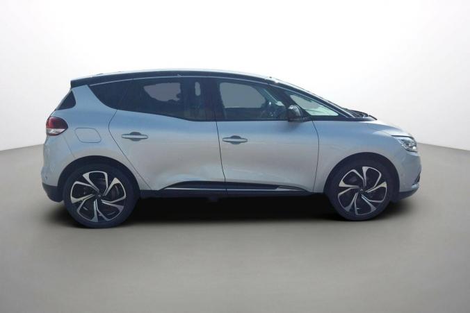 Vente en ligne Renault Scenic 4 Scenic Blue dCi 120 EDC au prix de 20 990 €