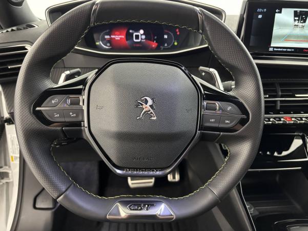 Vente en ligne Peugeot 2008  BlueHDi 130 S&S EAT8 au prix de 23 990 €