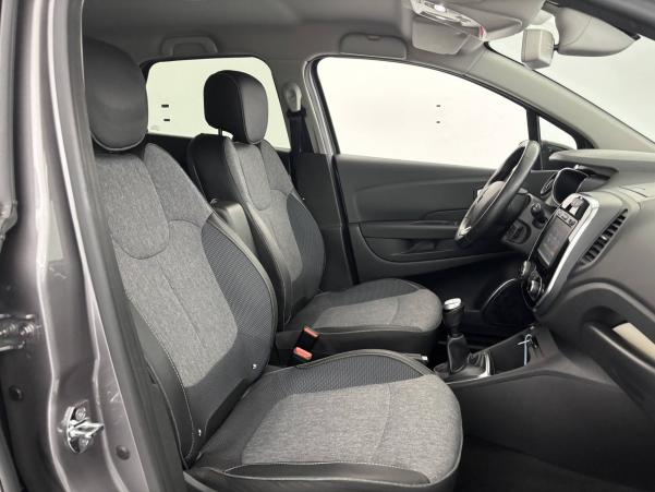 Vente en ligne Renault Captur  dCi 90 Energy au prix de 14 590 €