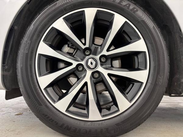 Vente en ligne Renault Clio 5 Clio TCe 90 au prix de 16 790 €