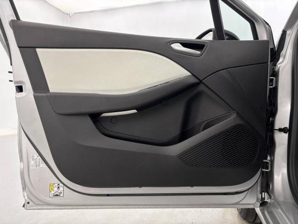 Vente en ligne Renault Clio 5 Clio TCe 90 au prix de 16 790 €