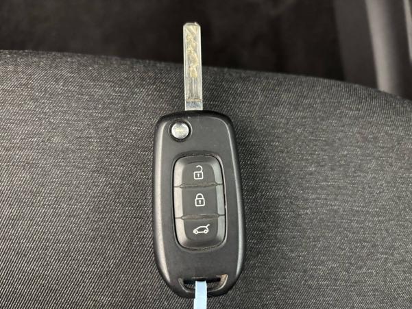 Vente en ligne Renault Clio 5 Clio Blue dCi 85 au prix de 12 990 €